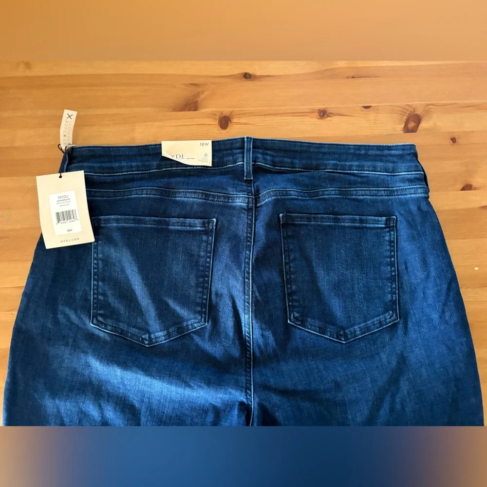 NYDJ Marilyn Blue Denim Slimming Straight Leg Jeans Size 18W NWT - Picture 11 of 14